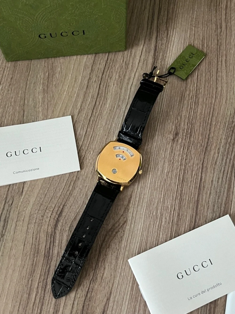 Gucci Grip YA157446 Yellow Gold PVD case 3 Window Stainless Steel Alligator Blac